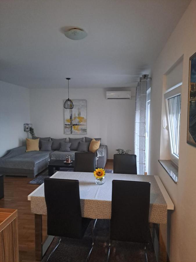 Apartment Mira Sibenik Exterior photo